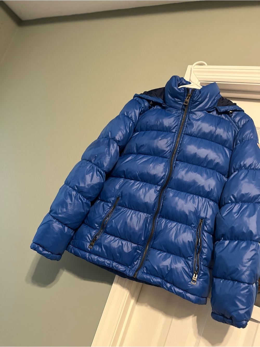 Boys Size Small  Blue Puffer Jacket - Lightweight Winter Coat.